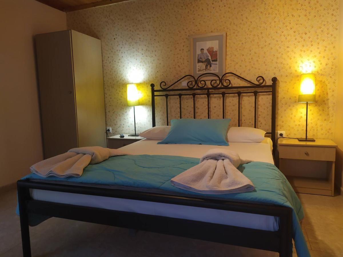 Aiolis Rooms Kamariotissa Bagian luar foto