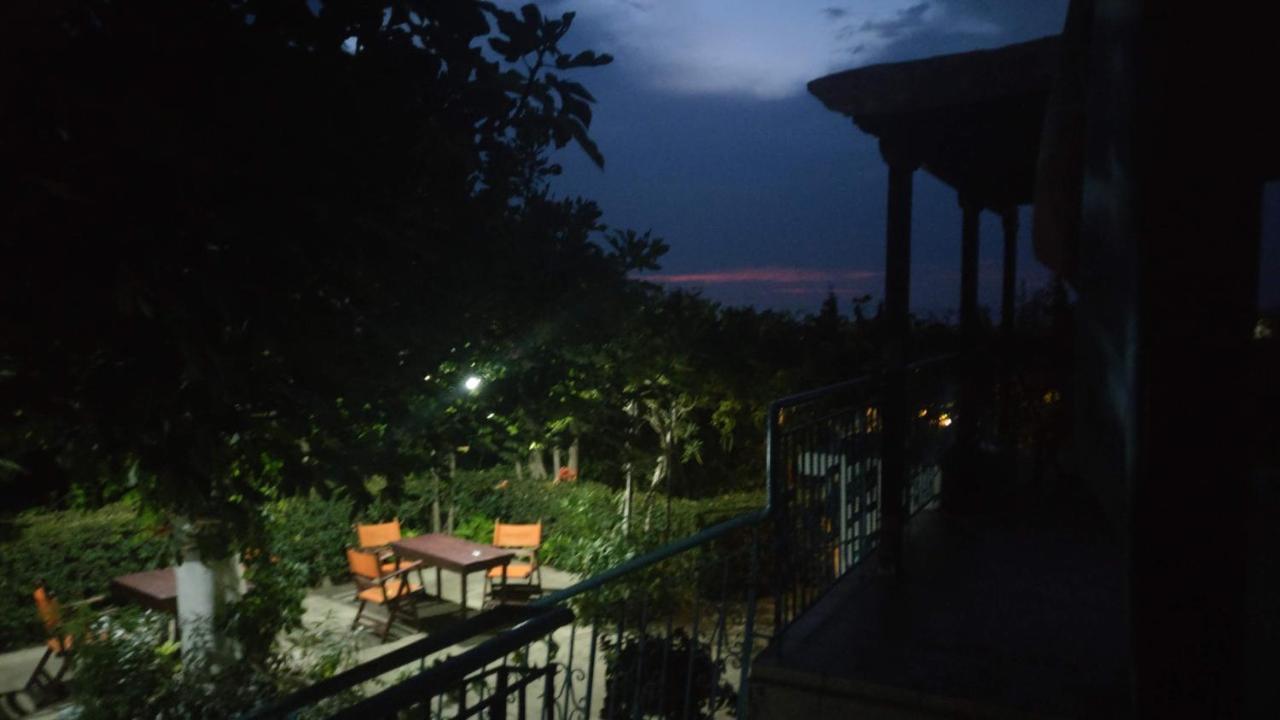 Aiolis Rooms Kamariotissa Bagian luar foto